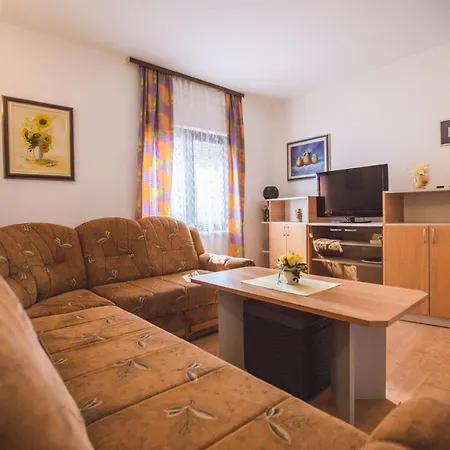 Apartmani Nada & Darko, Kampor, Rab, Hrvatska Exterior photo