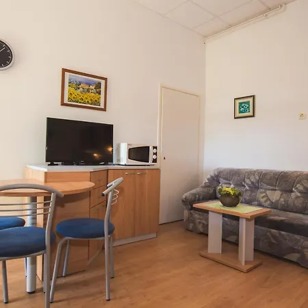 Apartmani Nada & Darko, Kampor, Rab, Hrvatska Exterior photo