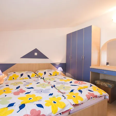 Apartmani Nada & Darko, Kampor, Rab, Hrvatska Exterior photo